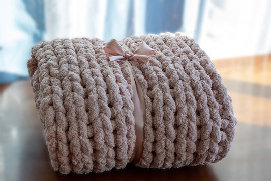 Solid Chunky-Knit Blanket