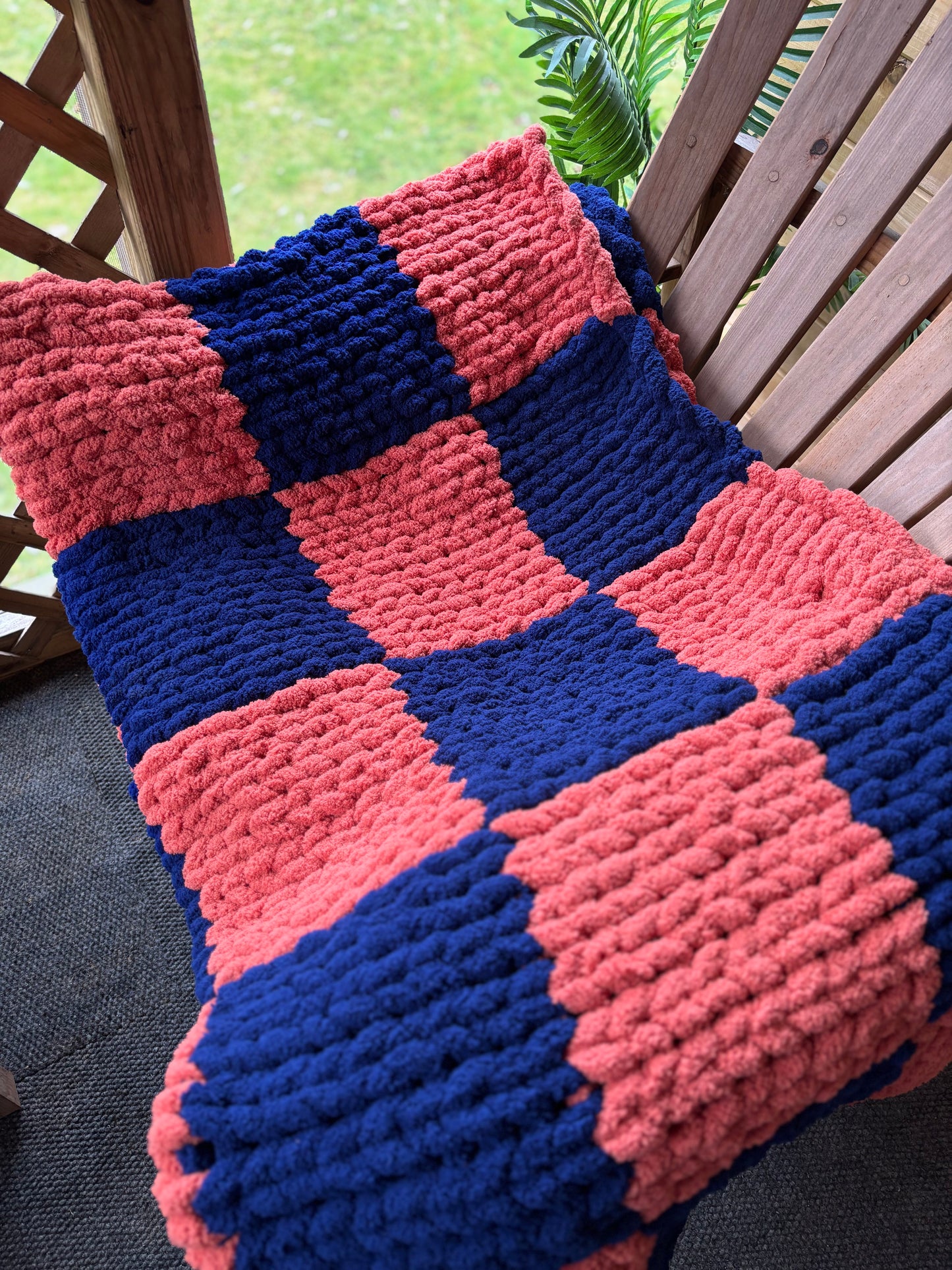 Checkered Chunky-Knit Blanket