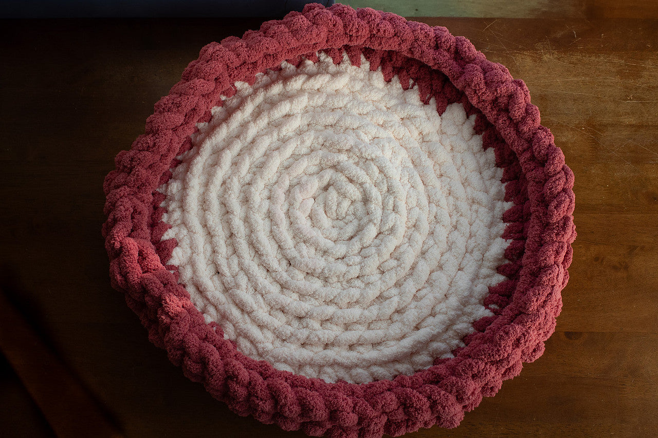 Chunky-Knit Pet Bed