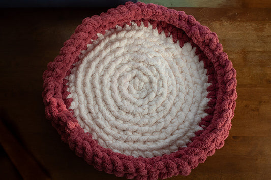 Chunky-Knit Pet Bed